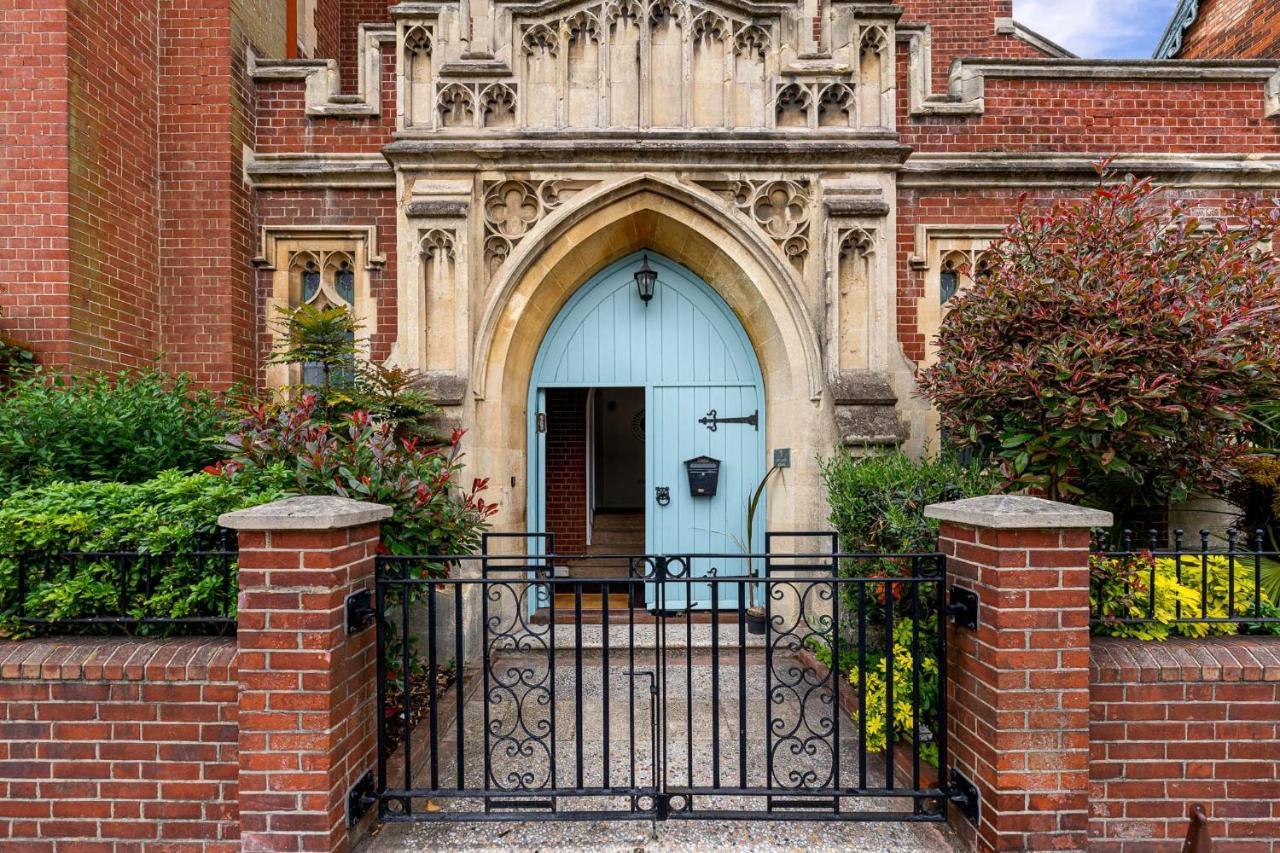Grade 2 Listed Converted Church, Within 750Yrds To Southsea Beach Portsmouth Exterior photo